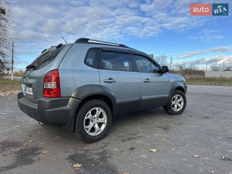 Внедорожник / Кроссовер Hyundai Tucson 2008 в Новой Водолаге