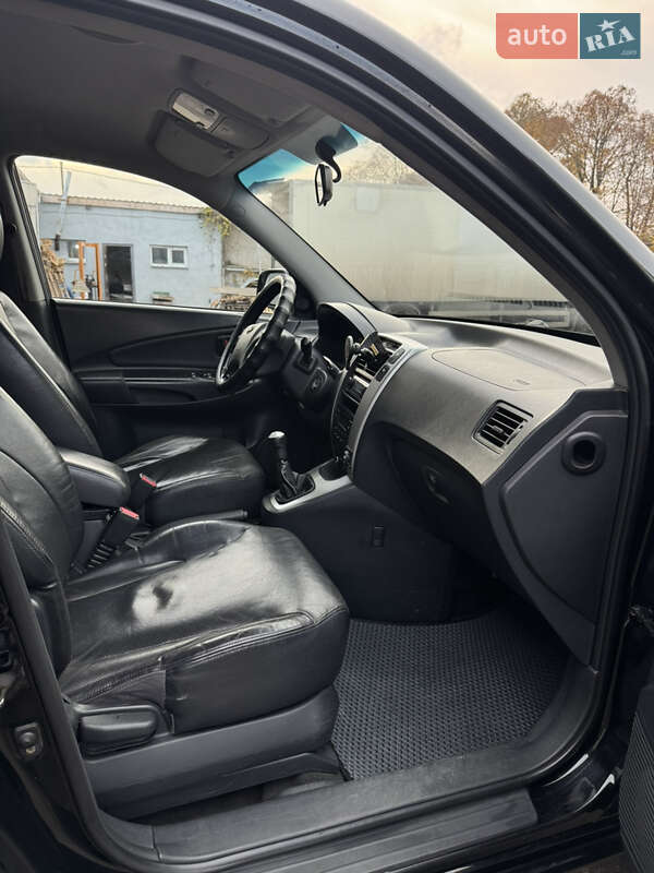 Внедорожник / Кроссовер Hyundai Tucson 2006 в Шостке