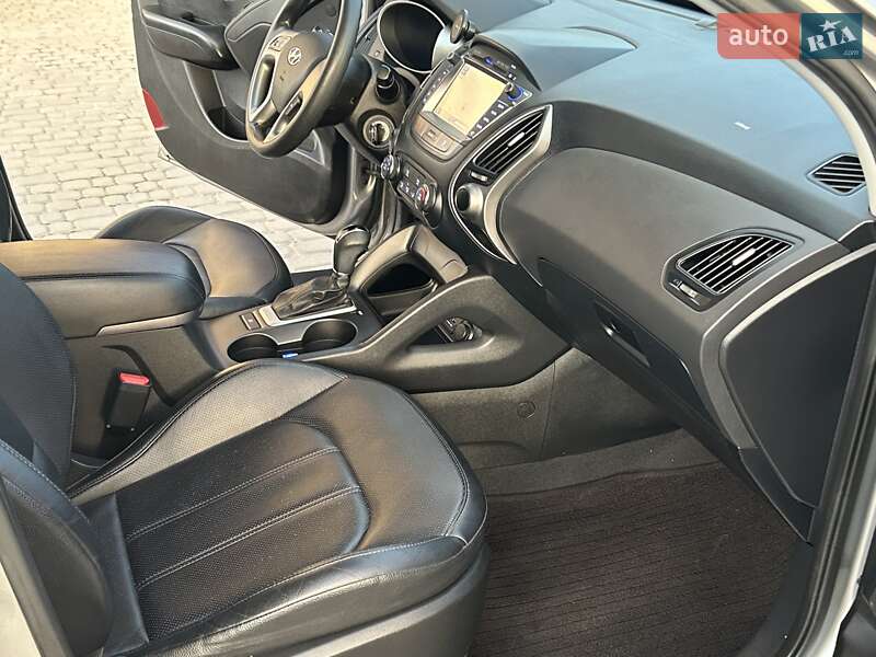 Позашляховик / Кросовер Hyundai Tucson 2014 в Тернополі