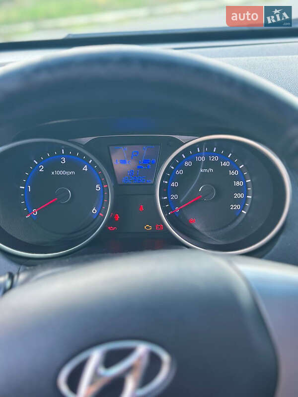 Внедорожник / Кроссовер Hyundai Tucson 2014 в Новомосковске фото 42 Внедорожник / Кроссовер Hyundai Tucson 2014 в Новомосковске