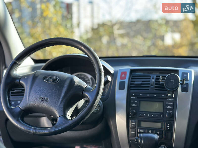 Позашляховик / Кросовер Hyundai Tucson 2008 в Києві