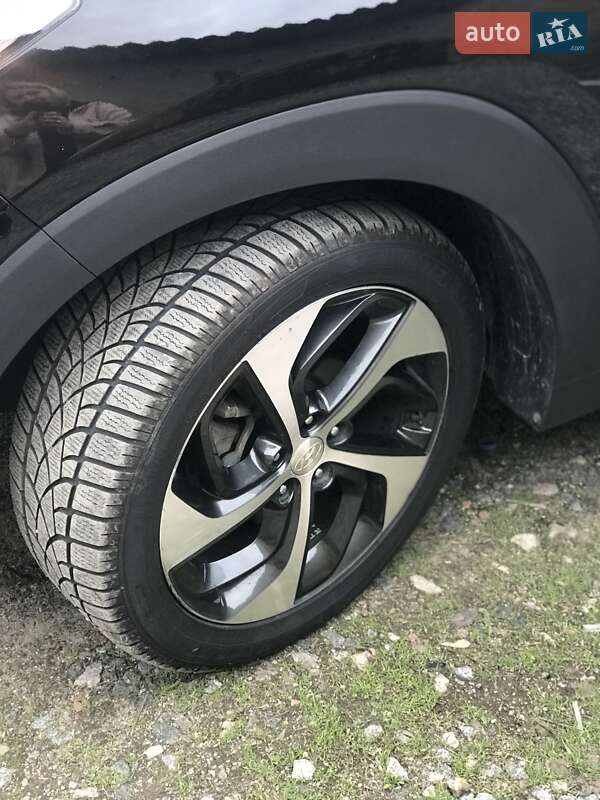 Позашляховик / Кросовер Hyundai Tucson 2016 в Кропивницькому