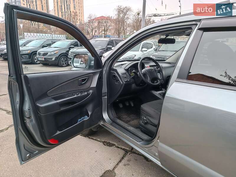 Внедорожник / Кроссовер Hyundai Tucson 2012 в Харькове