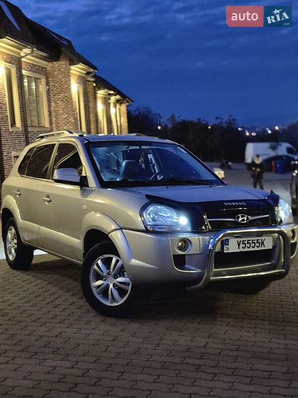 Внедорожник / Кроссовер Hyundai Tucson 2009 в Черновцах фото 8 Внедорожник / Кроссовер Hyundai Tucson 2009 в Черновцах