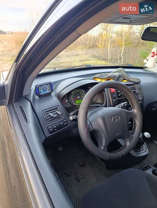 Внедорожник / Кроссовер Hyundai Tucson 2009 в Малине