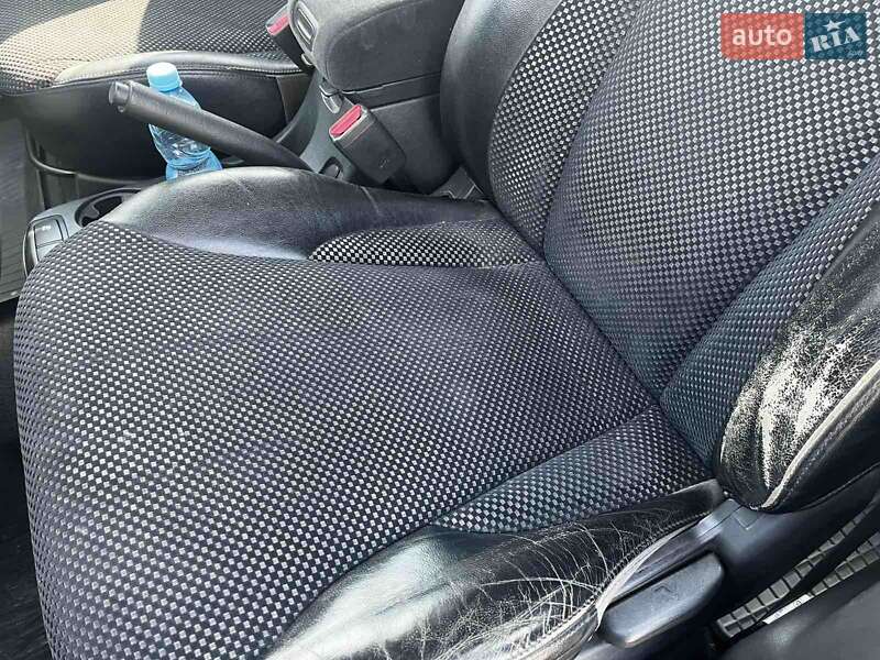 Позашляховик / Кросовер Hyundai Tucson 2011 в Радивиліві фото 3 Позашляховик / Кросовер Hyundai Tucson 2011 в Радивиліві