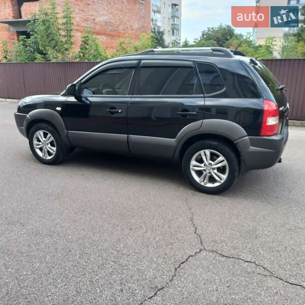 Позашляховик / Кросовер Hyundai Tucson 2008 в Козелеці