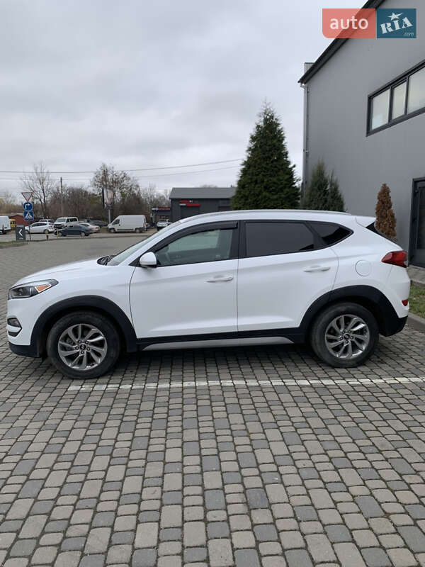 Позашляховик / Кросовер Hyundai Tucson 2017 в Івано-Франківську