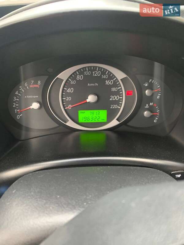 Позашляховик / Кросовер Hyundai Tucson 2006 в Тернополі фото 12 Позашляховик / Кросовер Hyundai Tucson 2006 в Тернополі