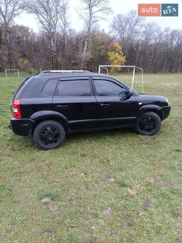 Позашляховик / Кросовер Hyundai Tucson 2006 в Онуфріївці фото 2 Позашляховик / Кросовер Hyundai Tucson 2006 в Онуфріївці