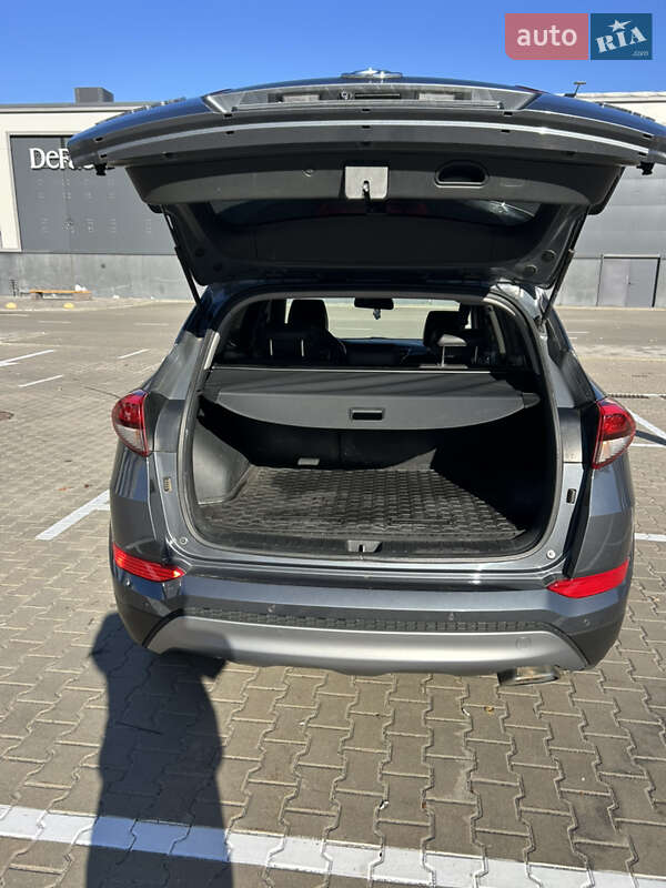 Внедорожник / Кроссовер Hyundai Tucson 2016 в Киеве