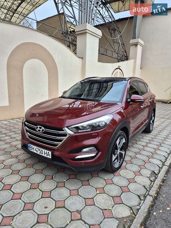 Внедорожник / Кроссовер Hyundai Tucson 2015 в Черноморске