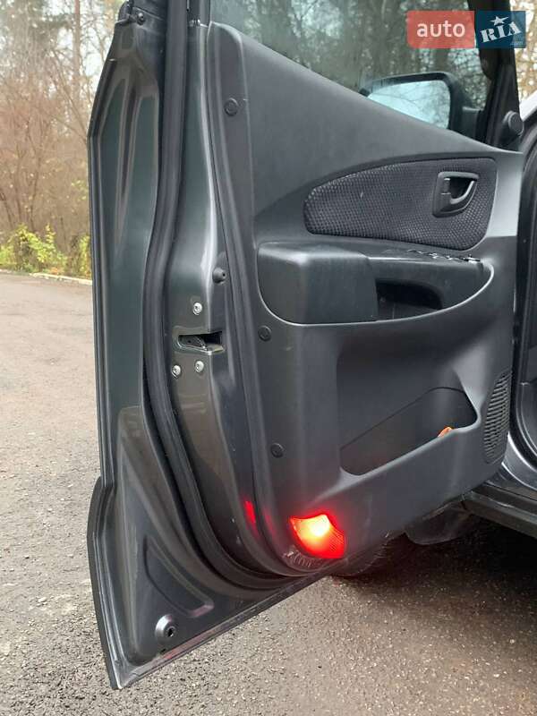 Внедорожник / Кроссовер Hyundai Tucson 2008 в Тарасовке