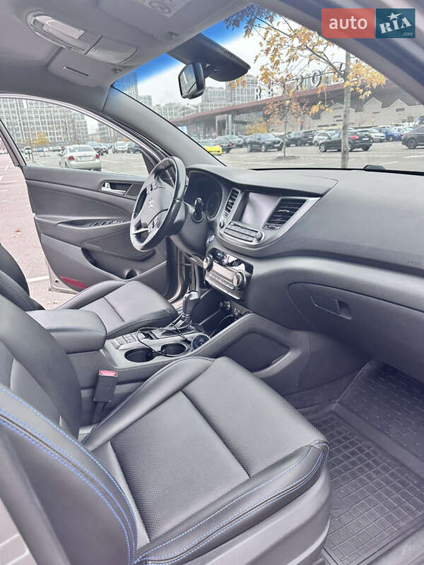 Внедорожник / Кроссовер Hyundai Tucson 2017 в Киеве
