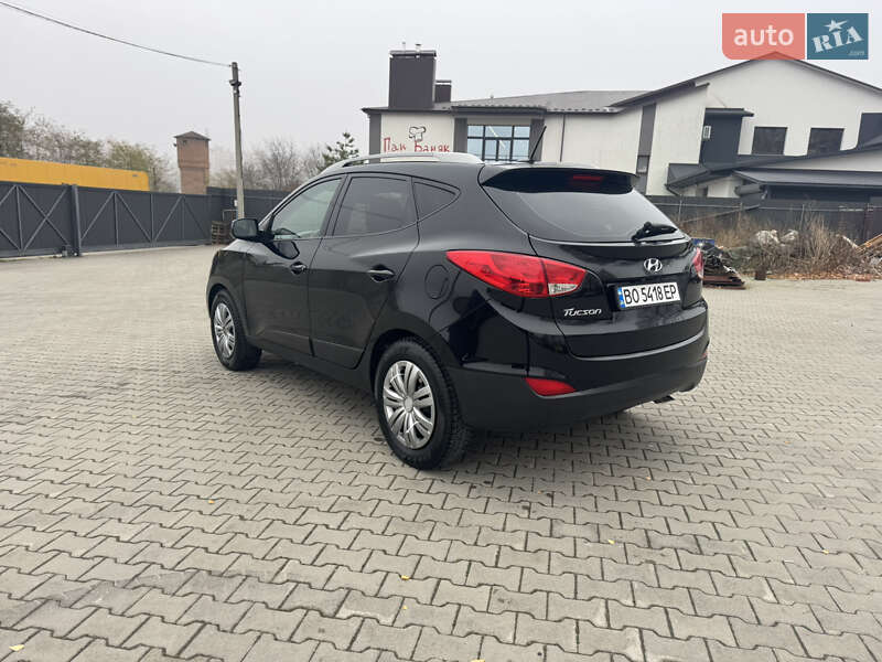 Внедорожник / Кроссовер Hyundai Tucson 2015 в Тернополе