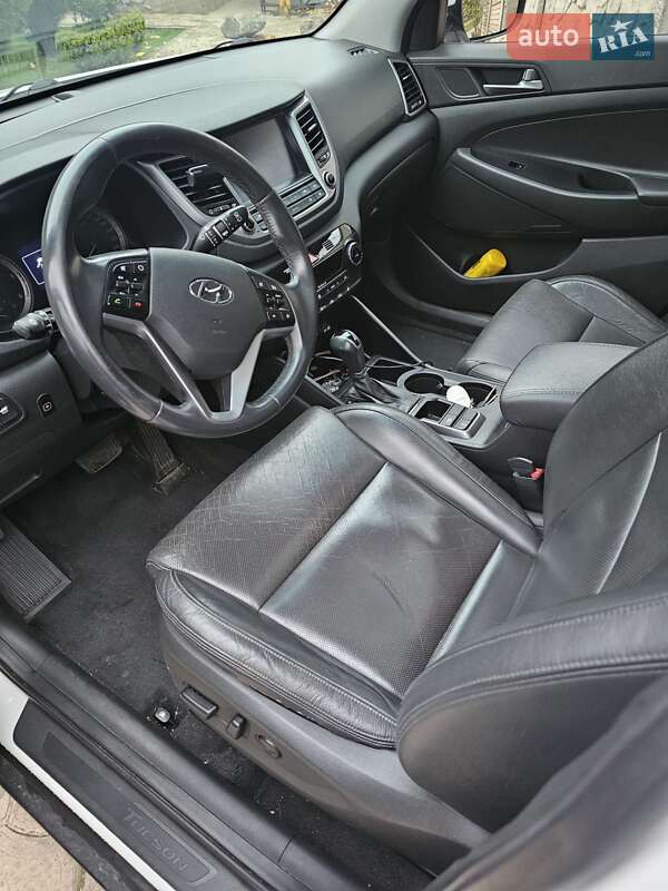 Внедорожник / Кроссовер Hyundai Tucson 2017 в Кривом Роге фото 18 Внедорожник / Кроссовер Hyundai Tucson 2017 в Кривом Роге