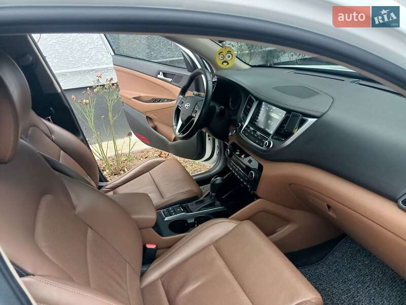 Внедорожник / Кроссовер Hyundai Tucson 2016 в Малине