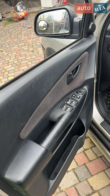 Внедорожник / Кроссовер Hyundai Tucson 2007 в Ровно фото 7 Внедорожник / Кроссовер Hyundai Tucson 2007 в Ровно