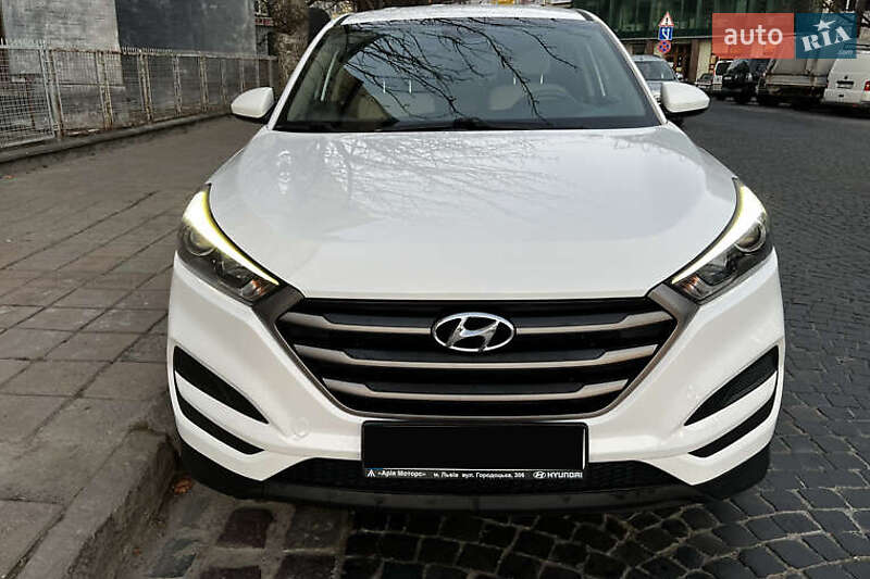 Внедорожник / Кроссовер Hyundai Tucson 2015 в Киеве