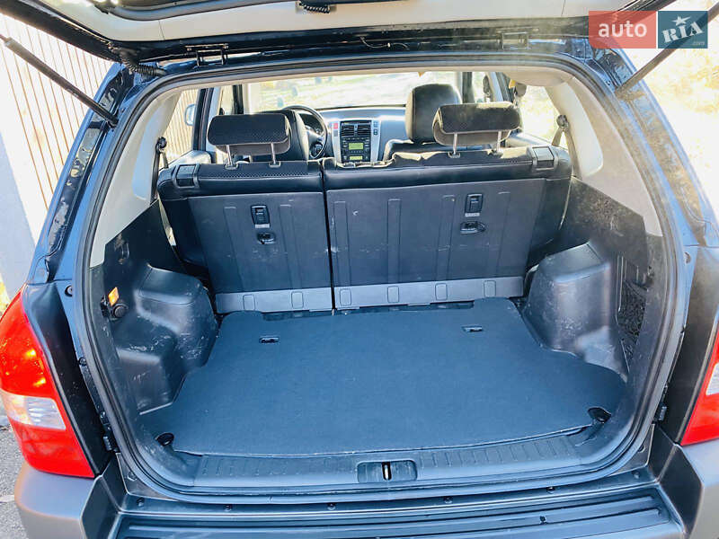 Внедорожник / Кроссовер Hyundai Tucson 2009 в Харькове фото 13 Внедорожник / Кроссовер Hyundai Tucson 2009 в Харькове