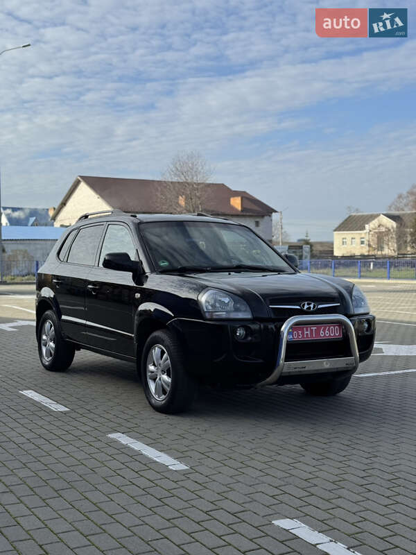 Внедорожник / Кроссовер Hyundai Tucson 2008 в Нововолынске фото 3 Внедорожник / Кроссовер Hyundai Tucson 2008 в Нововолынске