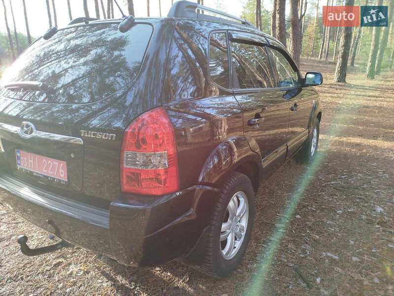 Внедорожник / Кроссовер Hyundai Tucson 2006 в Андреевке