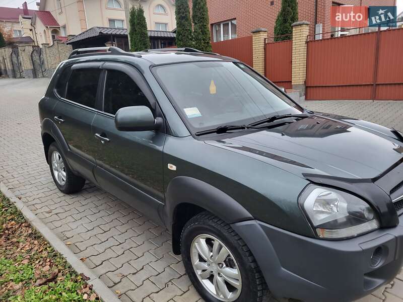 Позашляховик / Кросовер Hyundai Tucson 2012 в Хмельницькому фото 8 Позашляховик / Кросовер Hyundai Tucson 2012 в Хмельницькому