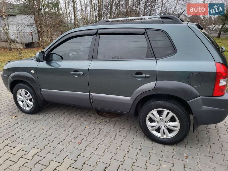 Позашляховик / Кросовер Hyundai Tucson 2012 в Хмельницькому фото 28 Позашляховик / Кросовер Hyundai Tucson 2012 в Хмельницькому
