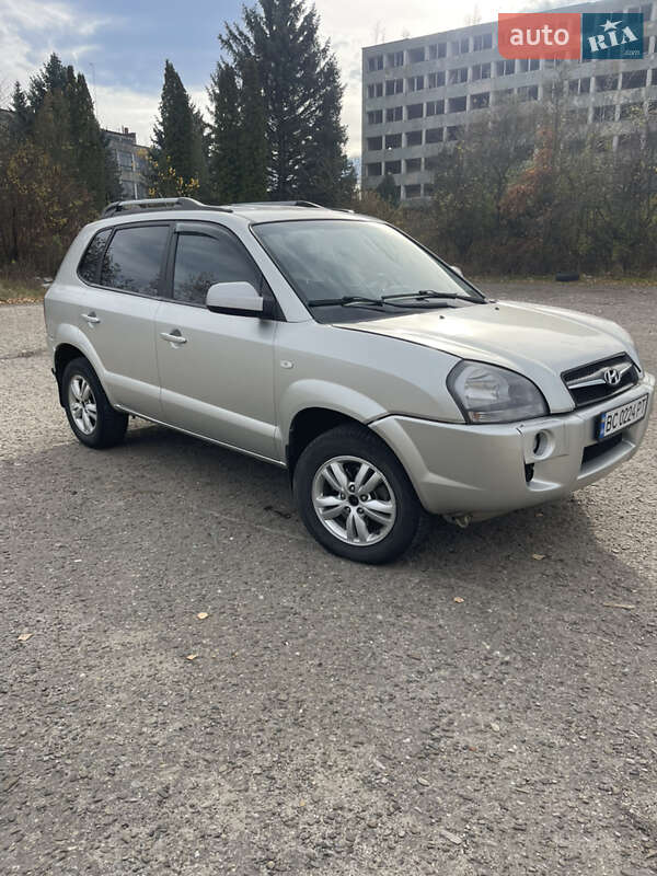 Внедорожник / Кроссовер Hyundai Tucson 2008 в Новом Роздоле