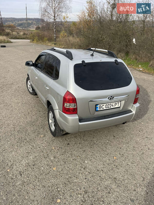 Внедорожник / Кроссовер Hyundai Tucson 2008 в Новом Роздоле