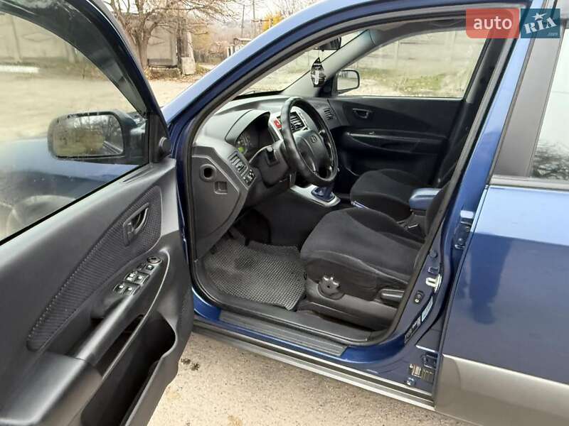 Позашляховик / Кросовер Hyundai Tucson 2008 в Запоріжжі