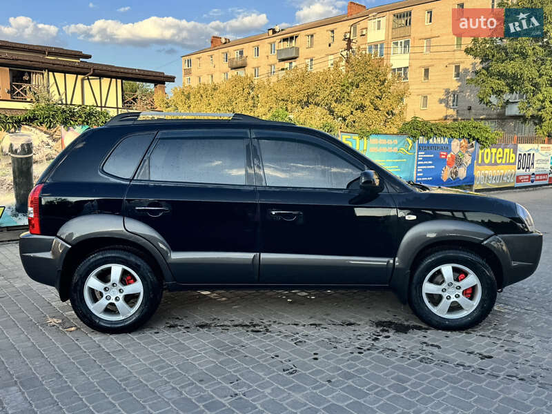 Позашляховик / Кросовер Hyundai Tucson 2006 в Покрові фото Позашляховик / Кросовер Hyundai Tucson 2006 в Покрові