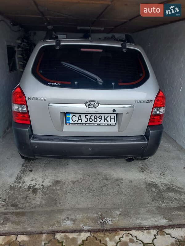 Внедорожник / Кроссовер Hyundai Tucson 2008 в Шполе фото 3 Внедорожник / Кроссовер Hyundai Tucson 2008 в Шполе