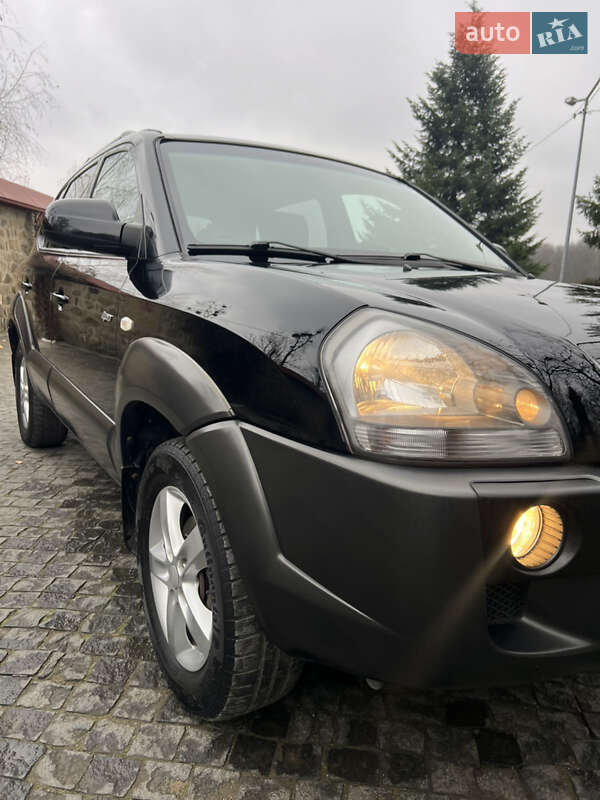 Внедорожник / Кроссовер Hyundai Tucson 2007 в Черновцах фото 7 Внедорожник / Кроссовер Hyundai Tucson 2007 в Черновцах