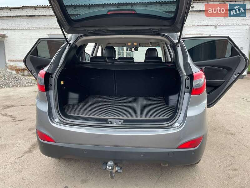 Внедорожник / Кроссовер Hyundai Tucson 2015 в Зеленодольской