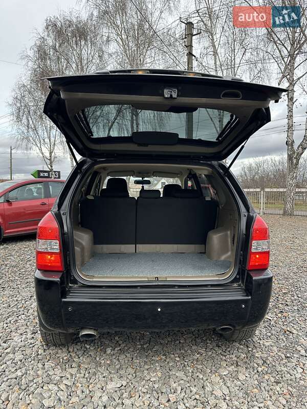 Внедорожник / Кроссовер Hyundai Tucson 2009 в Смеле