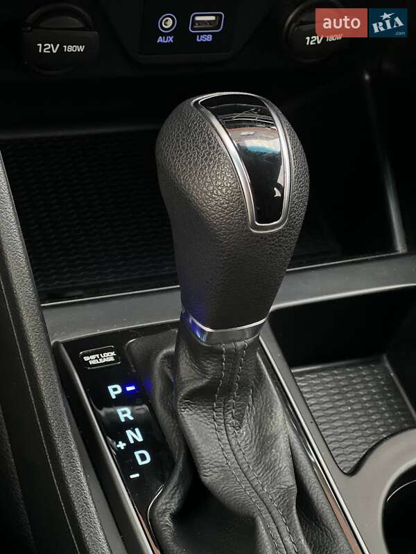 Внедорожник / Кроссовер Hyundai Tucson 2016 в Киеве