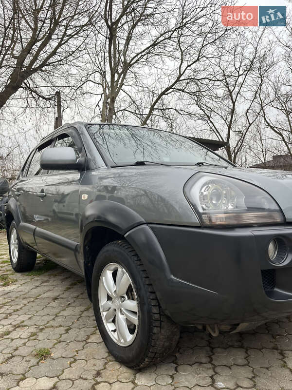 Внедорожник / Кроссовер Hyundai Tucson 2011 в Ровно