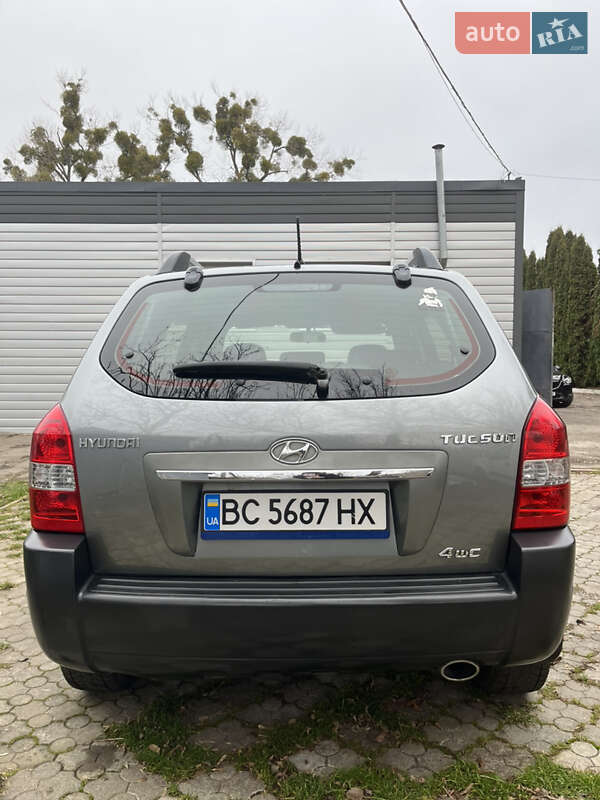 Внедорожник / Кроссовер Hyundai Tucson 2011 в Ровно
