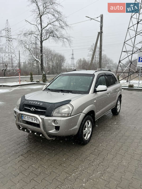 Позашляховик / Кросовер Hyundai Tucson 2006 в Старому Самборі фото 4 Позашляховик / Кросовер Hyundai Tucson 2006 в Старому Самборі