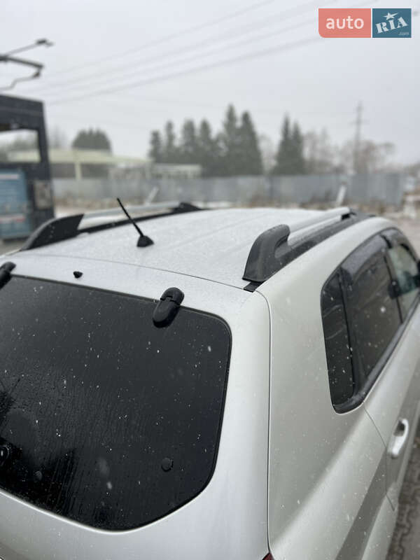 Позашляховик / Кросовер Hyundai Tucson 2006 в Старому Самборі фото 31 Позашляховик / Кросовер Hyundai Tucson 2006 в Старому Самборі