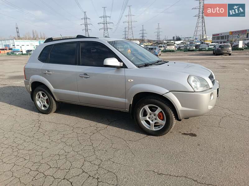 Внедорожник / Кроссовер Hyundai Tucson 2005 в Харькове фото 3 Внедорожник / Кроссовер Hyundai Tucson 2005 в Харькове