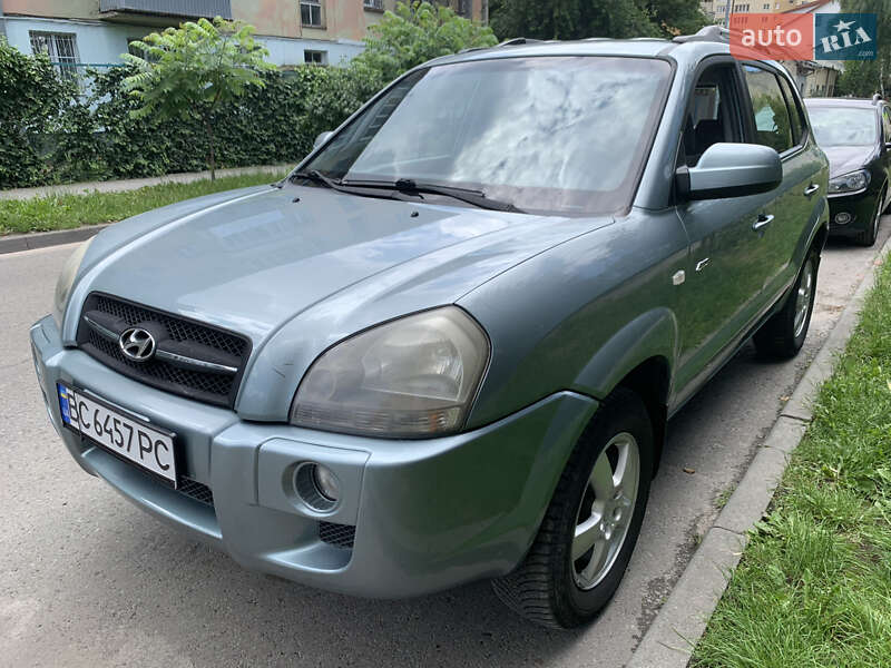 Внедорожник / Кроссовер Hyundai Tucson 2005 в Новояворовске