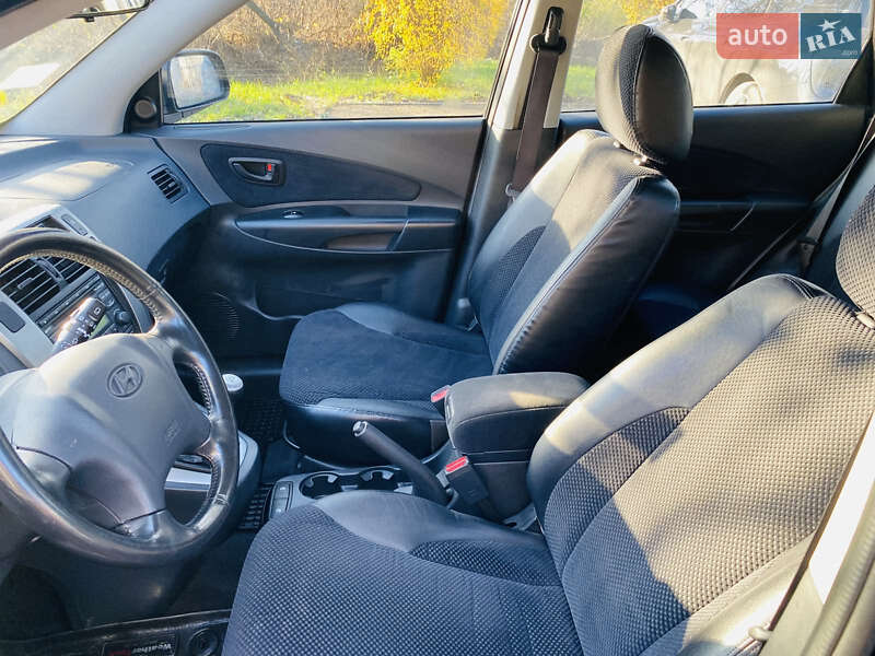 Внедорожник / Кроссовер Hyundai Tucson 2009 в Харькове