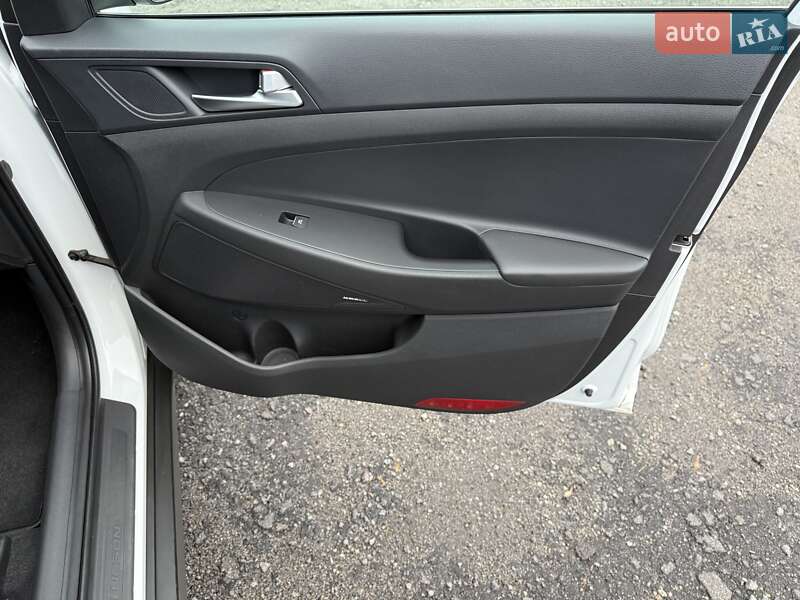 Позашляховик / Кросовер Hyundai Tucson 2019 в Гнівані