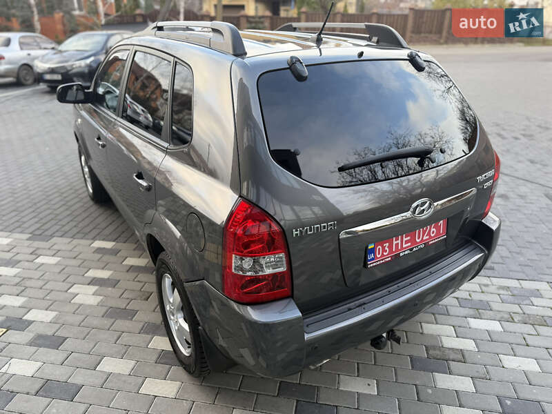 Позашляховик / Кросовер Hyundai Tucson 2009 в Полтаві