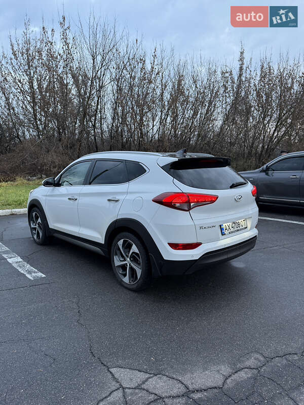 Внедорожник / Кроссовер Hyundai Tucson 2016 в Харькове