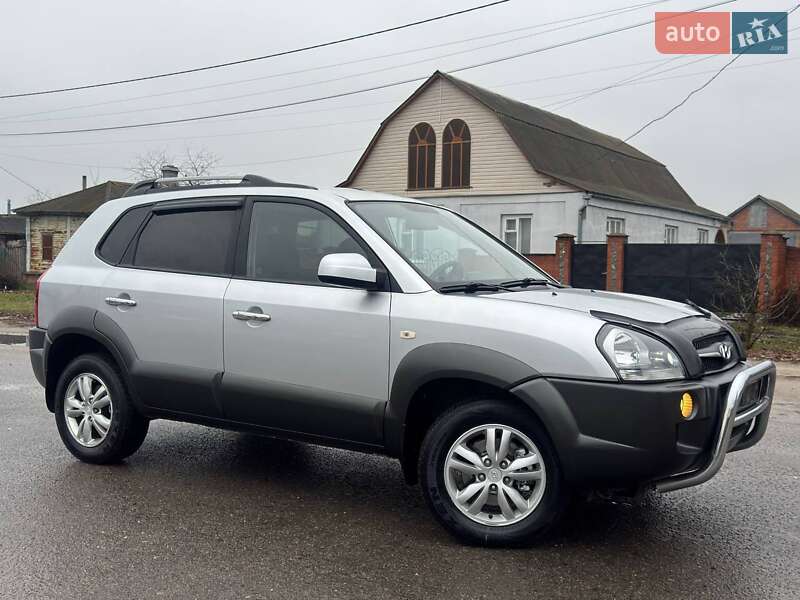 Позашляховик / Кросовер Hyundai Tucson 2011 в Охтирці