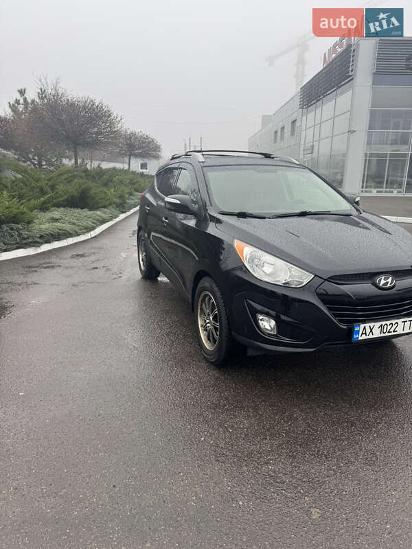 Позашляховик / Кросовер Hyundai Tucson 2012 в Полтаві