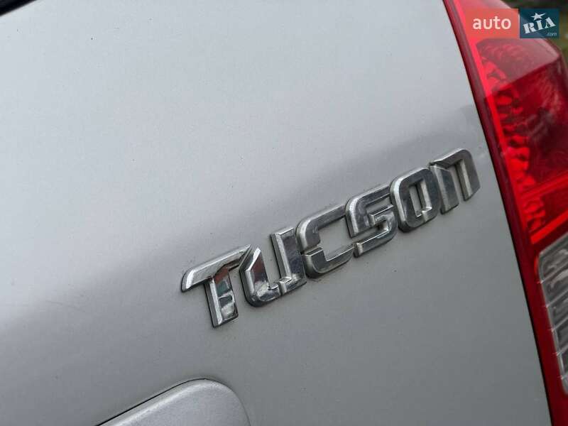 Позашляховик / Кросовер Hyundai Tucson 2011 в Охтирці